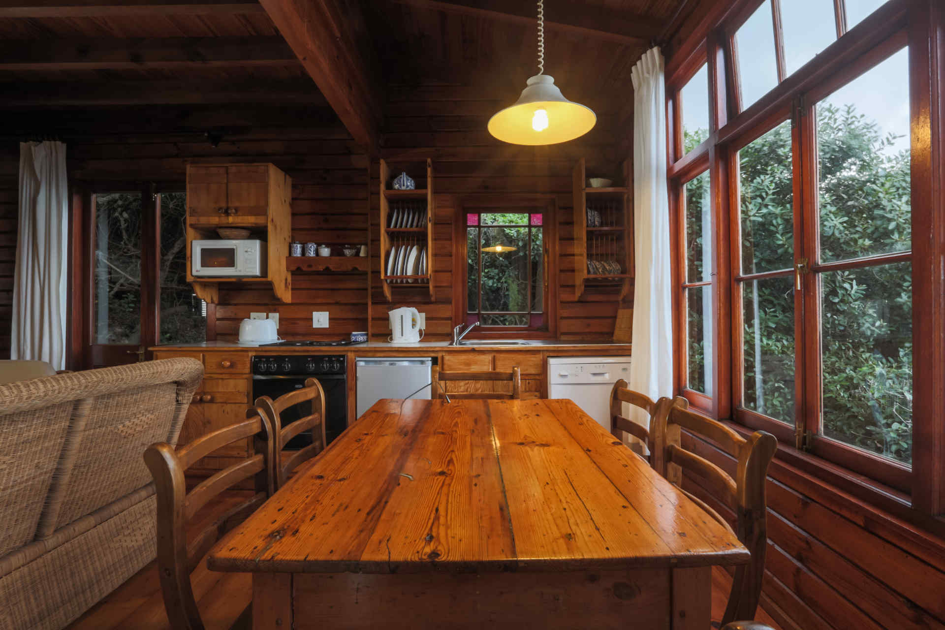 Self Catering Dining Room and Kitchen